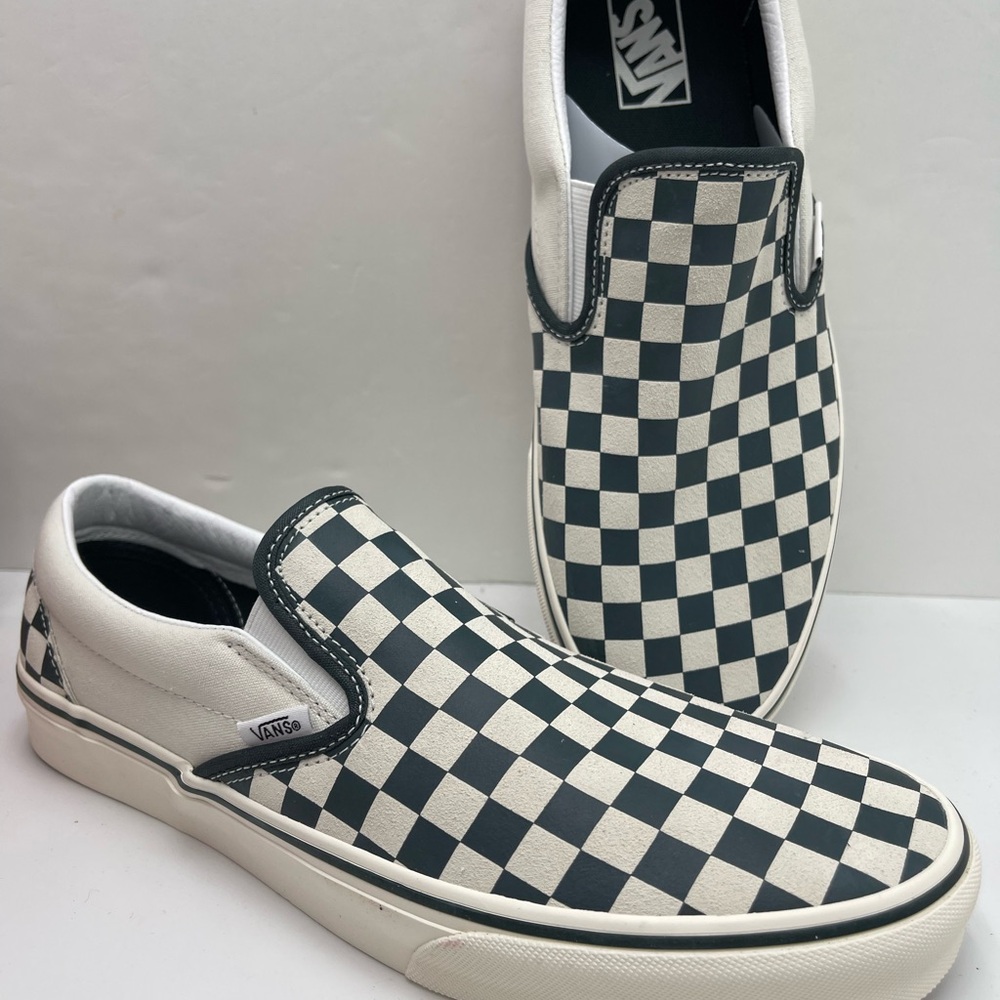 Vans Men's Classic Slip-On
Checkerboard Green/True White
VN000BVZBGN Sneakers - Picture 15 of 16